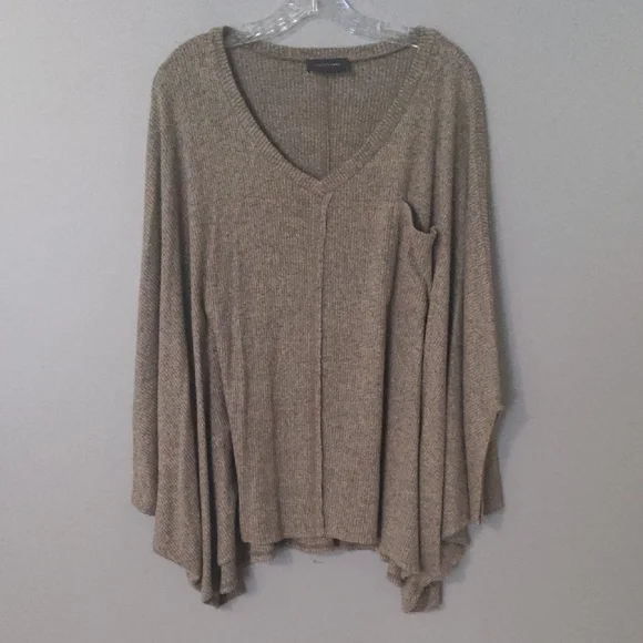 EUC✨ HUDSON GRAY oversized medium (XL) oatmeal short sleeve v-neck knit top - Picture 1 of 14
